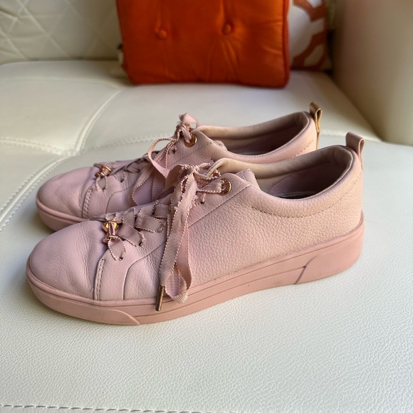 Last chance! Ted Baker Gielli Pink Leather Sneaker Trainers 37/7 - Picture 2 of 7